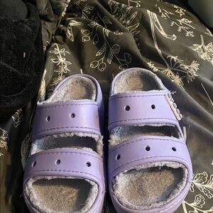 CROCS women’s Lavender Slippers
